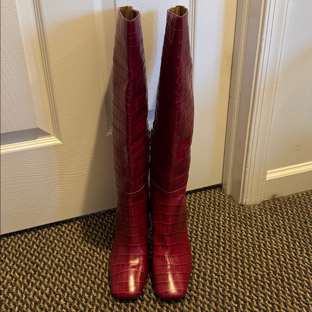 Never worn -Sam Edelman dark pink  Croc-Embossed Heeled Boots